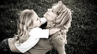 Σχέση μητέρας-κόρης: 9 συμβουλές που κάνουν τις συγκρούσεις εποικοδομητικές