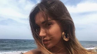 Όλγα Φαρμάκη | Άλλαξε μάκρος και χρώμα στα μαλλιά της