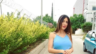 Φλορίντα Πετρουτσέλι | Με μαγιό στον 8ο μήνα της εγμυμοσύνης της