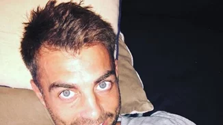 Στέλιος Χανταμπάκης | Είναι ερωτευμένος και δεν το κρύβει!