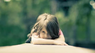 5 αρνητικές παιδικές εμπειρίες που διαμόρφωσαν τον χαρακτήρα μας ως ενήλικες