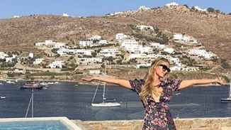 Paris Hilton | Το φωτογραφικό άλμπουμ από το νησί των Ανέμων