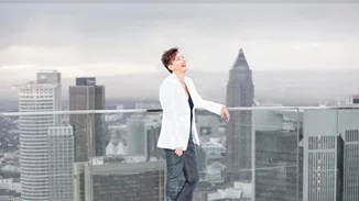 Η Ηρώ και τα “Ταξίδια καλοκαιρινά” στο Arch – café eaterie