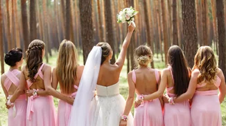 Καλεσμένη σε γάμο και είσαι ακόμα μη μαυρισμένη; Υπάρχει λύση!