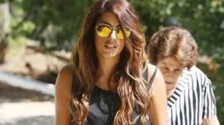 Βέρα Μπούφη | Η ανιψιά της Άννας Βίσση φωτογραφίζει τα συντρίμμια του σπιτιού της