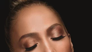 Βήμα βήμα και όλα τα προϊόντα για να πετύχεις το πιο τέλειο καλοκαιρινό μακιγιάζ της JLo