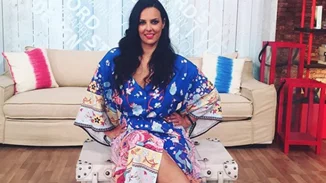 Όλγα Λαφαζάνη | Δες το γιο της να κοιμάται στην αγκαλιά της!