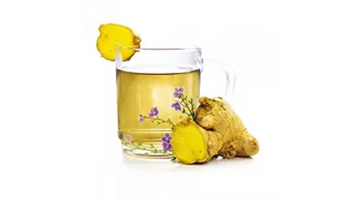 Πώς θα αντιμετωπίσεις τη ναυτία εναλλακτικά; Το τζίντζερ, ο χυμός, τα βότανα, το άρωμα…