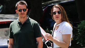 Αντιγόνη Ψυχράμη & Δημήτρης Μακαλιάς- Βόλτα στην Αθήνα με τον γιο τους!