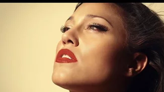 Πηνελόπη Αναστασοπούλου | Ποζάρει με μπικίνι στον έκτο μήνα της εγκυμοσύνης της