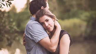 Τα 18 στάδια της σχέσης ανάμεσα σε έναν ναρκισσιστή και έναν ενσυναισθητικό