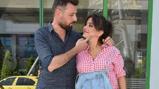 Αγγελική Δαλιάνη - Μάνος Παπαγιάννης | Βαφτίζουν τον γιο τους!