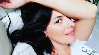 Νόνη Δούνια | Ποζάρει με τον σύζυγο και τα παιδιά της στην Κέρκυρα