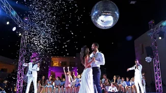 Χριστίνα Μπόμπα & Σάκης Τανιμανίδης: Οι πιο εντυπωσιακές φωτογραφίες από τον γάμο τους