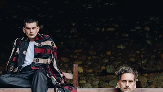 Ο Νίκος Ψαρράς σε έναν ρόλο που δεν τον έχεις ξαναδεί