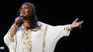 Μερικά από τα πιο iconic ρούχα της Aretha Franklin τίθενται σε δημοπρασία