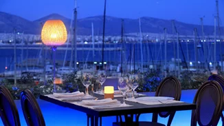 Το καλοκαίρι παίρνει παράταση στο Bites and Wine