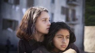 My Brilliant Friend | Μόλις σου βρήκαμε με ποια σειρά θα κολλήσεις!