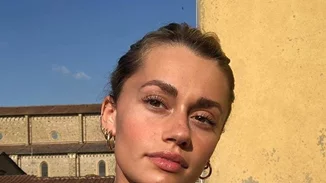 Το νέο λανσάρισμα από Glossier υπόσχεται να εξαφανίσει το σπυράκι σου σε 3 ώρες