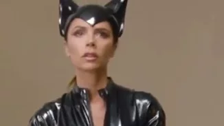 Victoria Beckham | Ποζάρει για την Vogue μαζί με όλη την οικογένειά της!