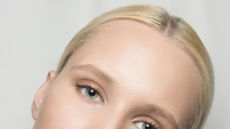 Γιατί φοβάσαι να βάψεις πορτοκαλί τα νύχια σου;