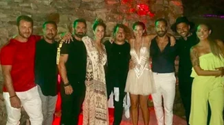 Η dream team του «χρυσού» reality ξανά μαζί! Ντάνος, Bo, Βαλαβάνη & Βασάλος στον γάμο του Τανιμανίδη