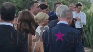 Αντώνης Ρέμος & Υβόννη Μπόσνιακ | Παντρεύτηκαν! Οι πρώτες εικόνες από τον γάμο τους