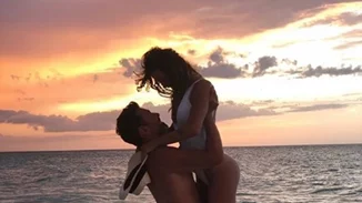 Ιωσήφ Μαρινάκης & Χρύσα Καλπάκη | Το άλμπουμ διακοπών τους από την Κούβα