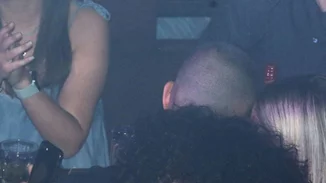 Μαρία Σολωμού | Διασκέδασε στην πρεμιέρα του Πάνου Μουζουράκη