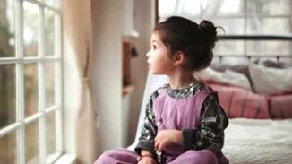 3 λόγοι που αφήνω τα (μικρά) παιδιά μου να διαλέγουν μόνα τους τα ρούχα τους