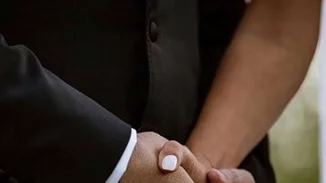 Αυτό είναι το μανικιούρ που επέλεξαν ΟΛΕΣ οι Ελληνίδες νύφες, την ημέρα του γάμου τους