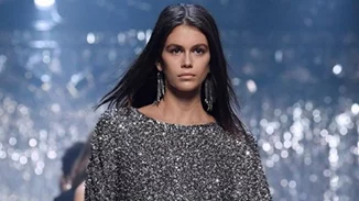 Kaia Gerber | Κι όμως έκανε 25 πασαρέλες σε ένα μήνα