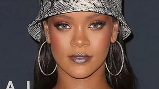 Rihanna | Φόρεσε το snake print όπως μόνο εκείνη ξέρει