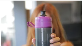 Πώς θα πίνεις 2 λίτρα νερό την ημέρα; Να τι κάνουν οι Shape editors!