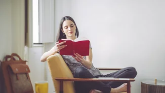 Αυτό είναι το βιβλίο που αξίζει να διαβάσεις φέτος το φθινόπωρο