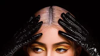 Η Kylie Jenner γιορτάζει το Halloween με μία spooky συλλογή