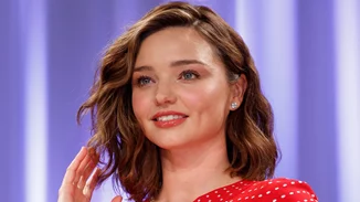 Miranda Kerr | Μπορείς να φορέσεις το jacket της με τα πάντα στη ντουλάπα σου