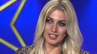 Κωνσταντίνα Σπυροπούλου | Βραδινή έξοδος με τις φίλες της στο Κολωνάκι