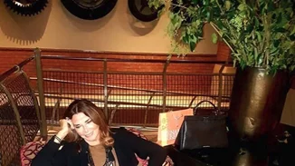 Μιμή Ντενίση | Στην αγκαλιά της κόρης της ανήμερα της γιορτής της