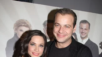 "Χτυποκάρδια στο θρανίο" | Οι λαμπερές παρουσίες στην πρεμιέρα της παράστασης