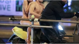 #ΗotnessAlert | Ποιος διάσημος σταρ του Χόλιγουντ κυκλοφορεί γυμνός στην Αθήνα;