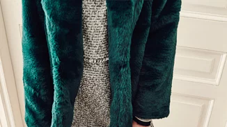 Με ένα κλικ μπορείς να βρεις όσα χρειάζεσαι για το τέλειο εορταστικό look