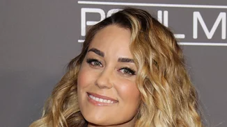 Αν θεωρείς ότι είναι νωρίς για τα Χριστούγεννα, δες αυτό το χτένισμα και θυμήσου το έως τότε!