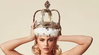 Τα VALÉRE κοσμήματα που φόρεσαν οι αδερφές Kardashian έγιναν sold out!