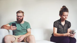 Χώρισες; Αυτά είναι που ΔΕΝ πρέπει να κάνεις στα social media