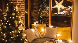 6 βασικά tips για να στολίσεις το χριστουγεννιάτικο δέντρο