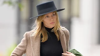 Sienna Miller | 4 καθημερινά χειμερινά outfits που θα αντιγράψουμε