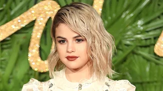 Η Selena Gomez βγήκε από την ψυχιατρική κλινική