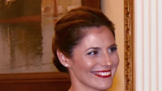 Η Μπέτυ Μπαζιάνα έκανε δύο εμφανίσεις στο Παρίσι και όλοι μιλούν γι' αυτές