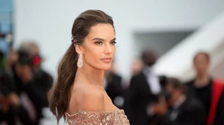 Χτένισμα για την Πρωτοχρονιά: Τι να κάνεις ανάλογα με την διάθεσή σου